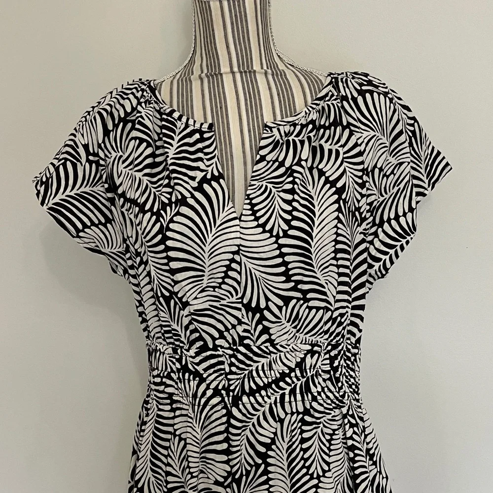 NWT Rachel Zoe - Brown and White Leaf Print Dress - Picture 3 of 9